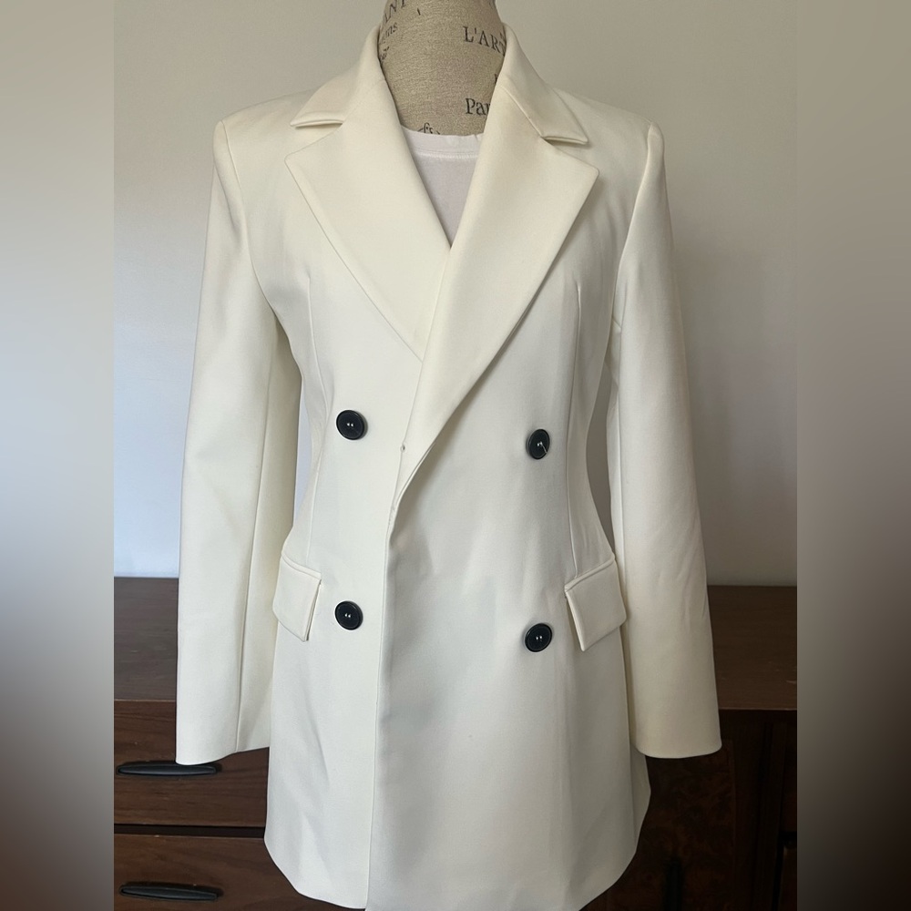White Zara  Hourglass Blazer